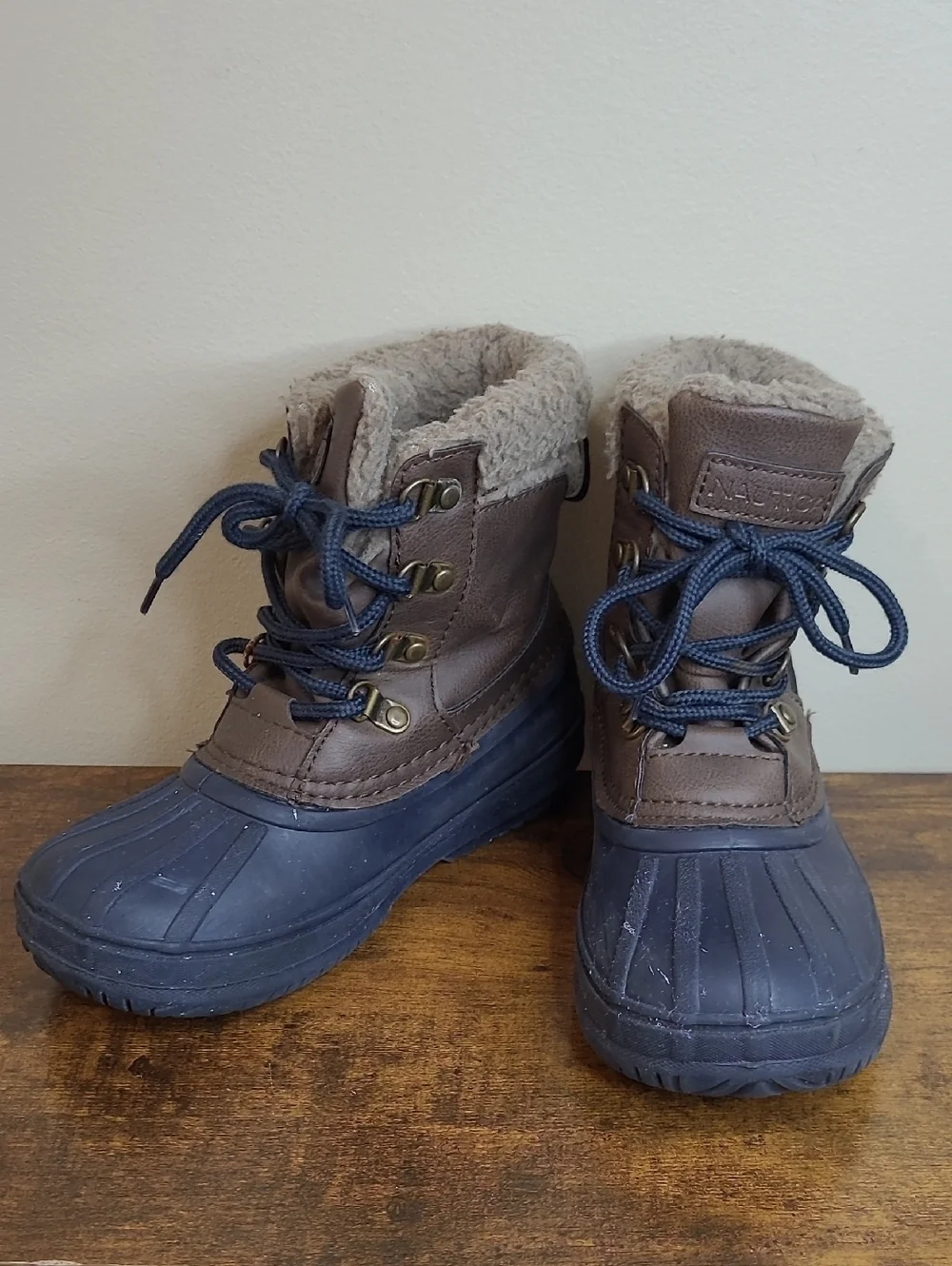 Nautica Brown & Navy Blue YARMUK Snow/Water Boots size 1